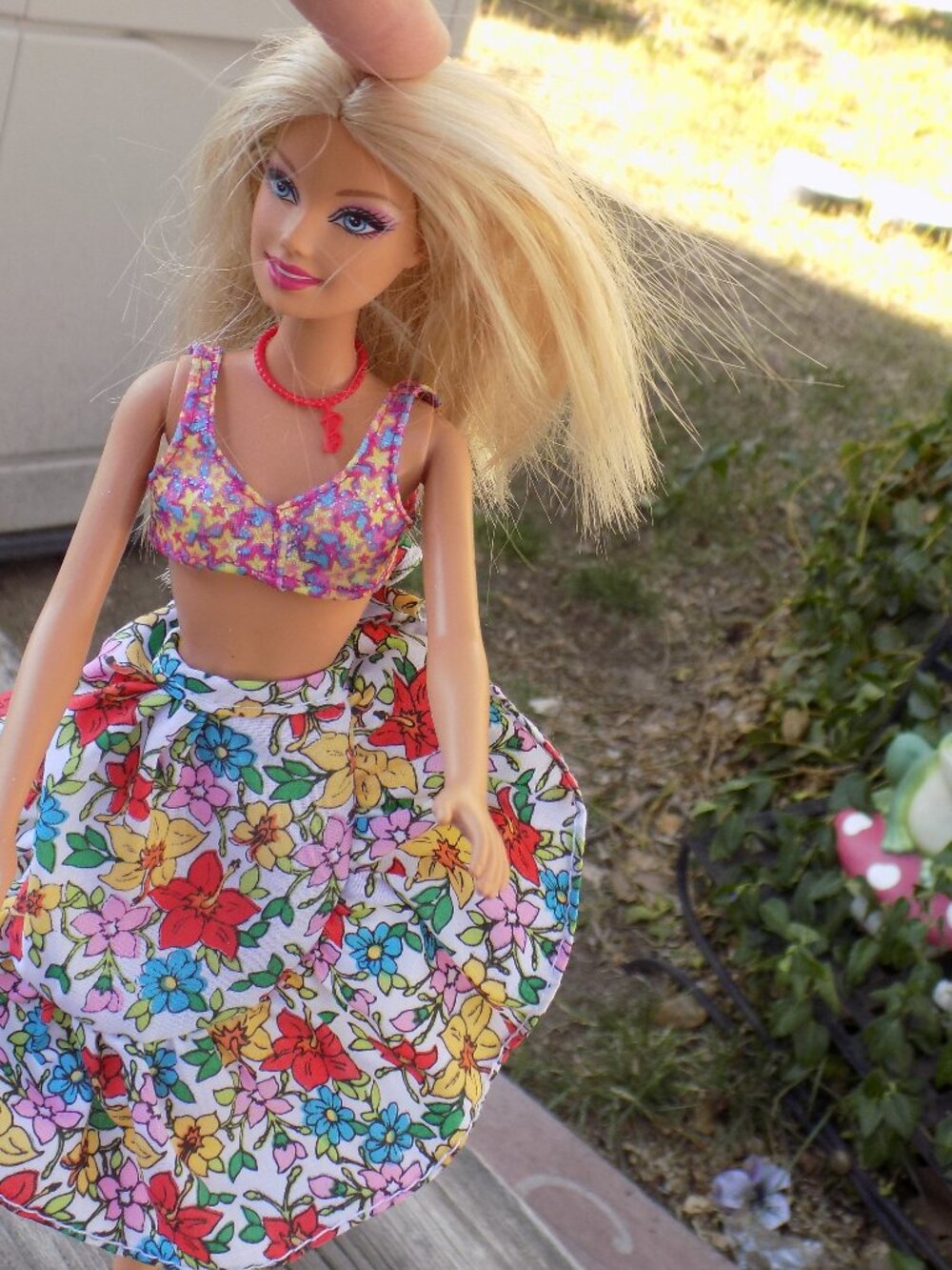 BARBIE DOLL BLONDE HAIR Floral Summer Outfit